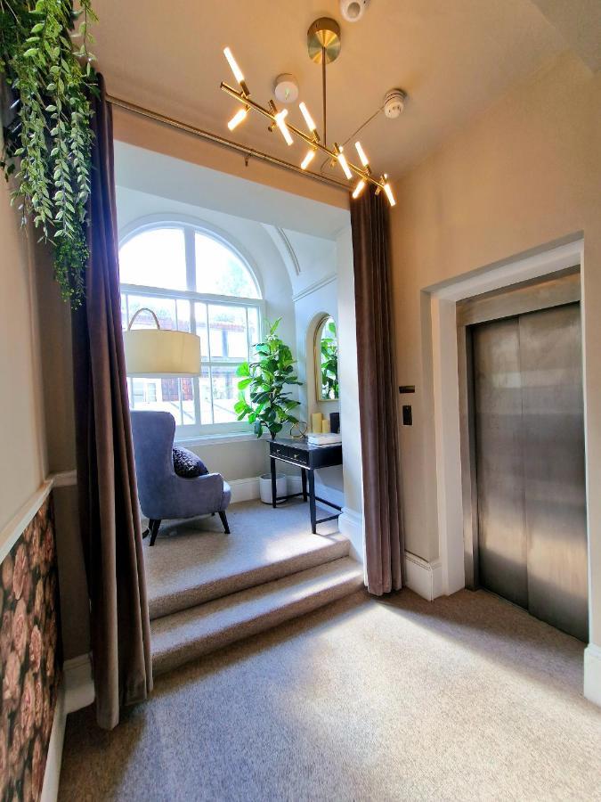 Stylish Hyde Park Home By Tube Stations With Elevator London Exteriör bild