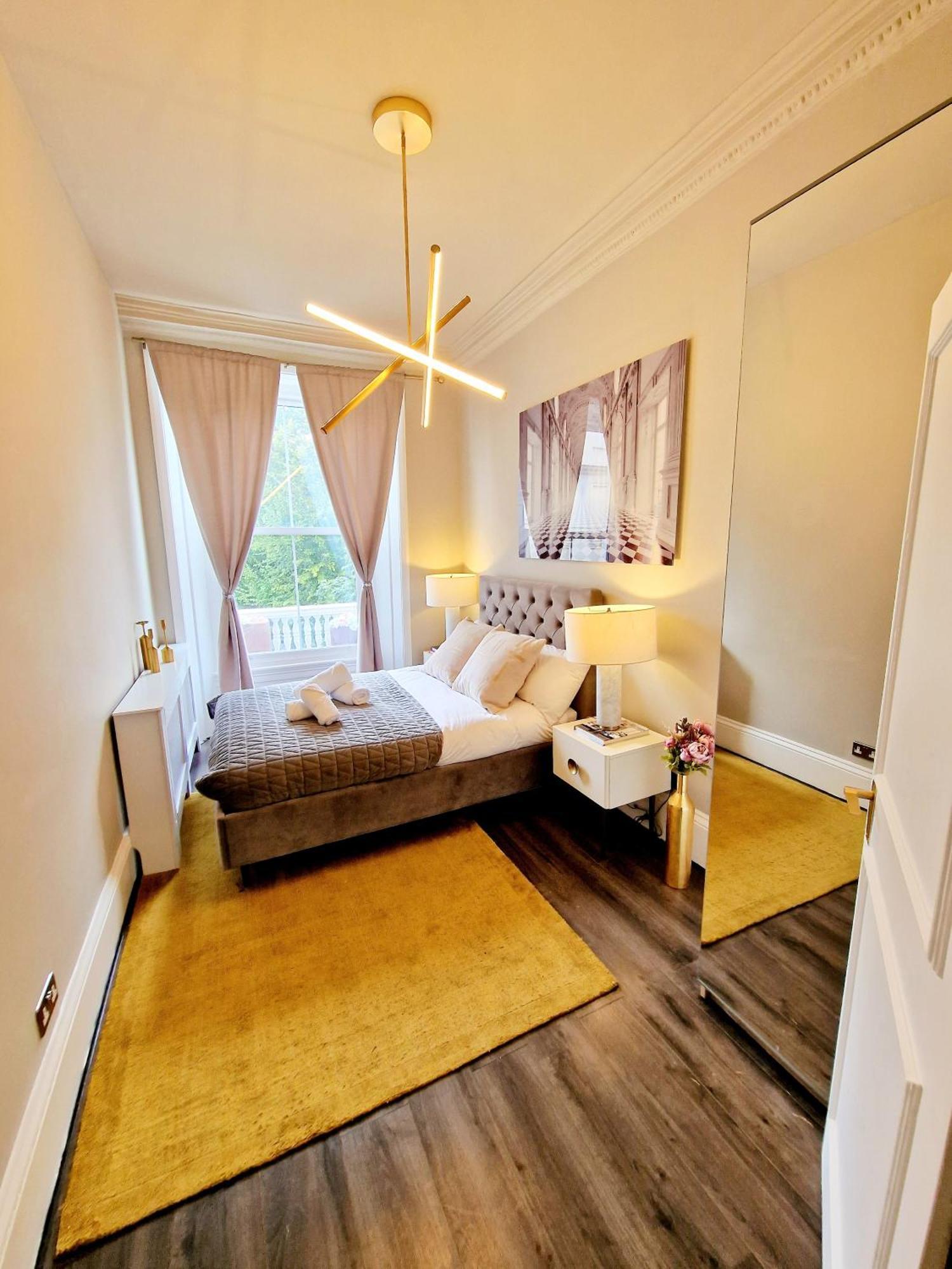 Stylish Hyde Park Home By Tube Stations With Elevator London Exteriör bild